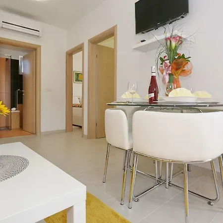 Apartament Nivel *
