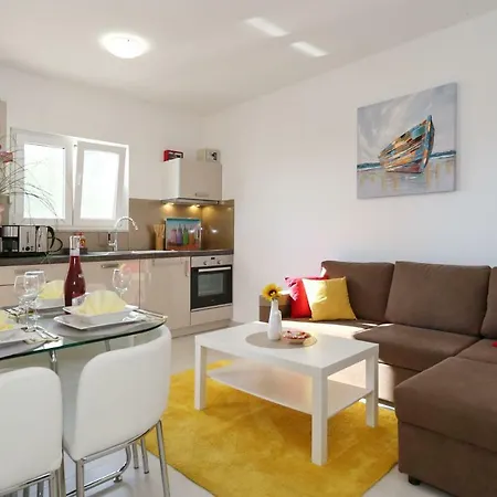 Nivel Apartment *