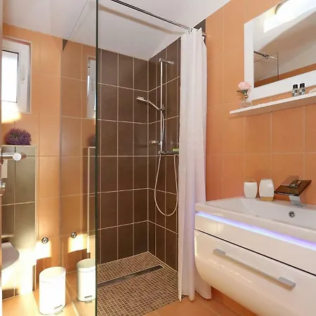 Apartment Nivel