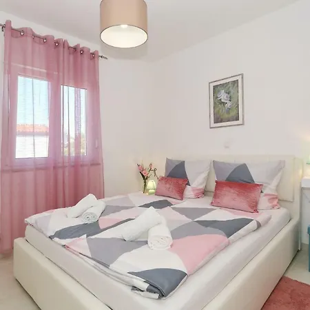 Apartman Nivel *