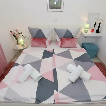 Nivel Apartman Vir